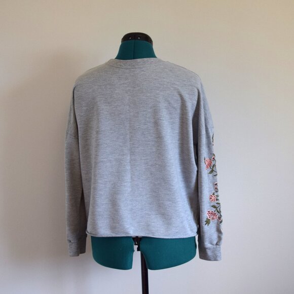 Crewneck Gray Sweater with Pink Embroidered Flower Sleeves - Picture 4 of 8